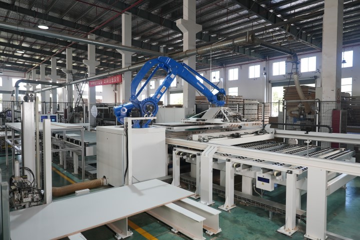 7e2a5bb8-9f54-4a31-8933-bab0d4355963 (Small).jpg 7e2a5bb8-9f54-4a31-8933-bab0d4355963 (Small).jpg