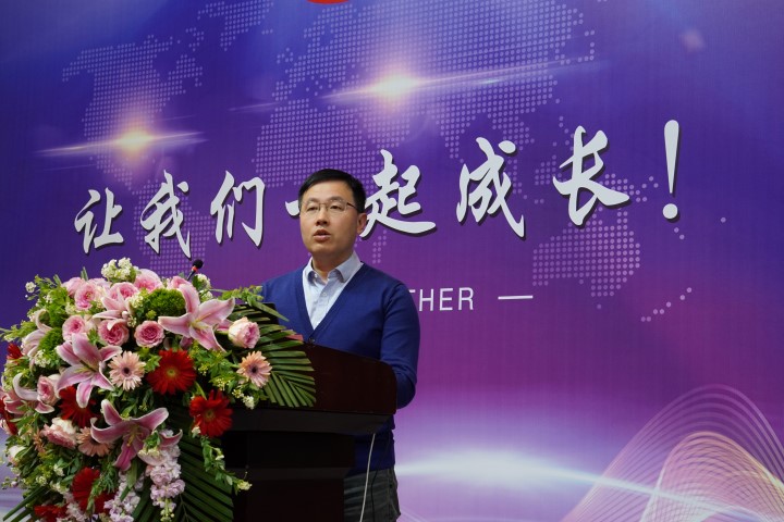 7e06d5e3-f4d1-41ac-9aae-8151d6242f18 (Small).jpg