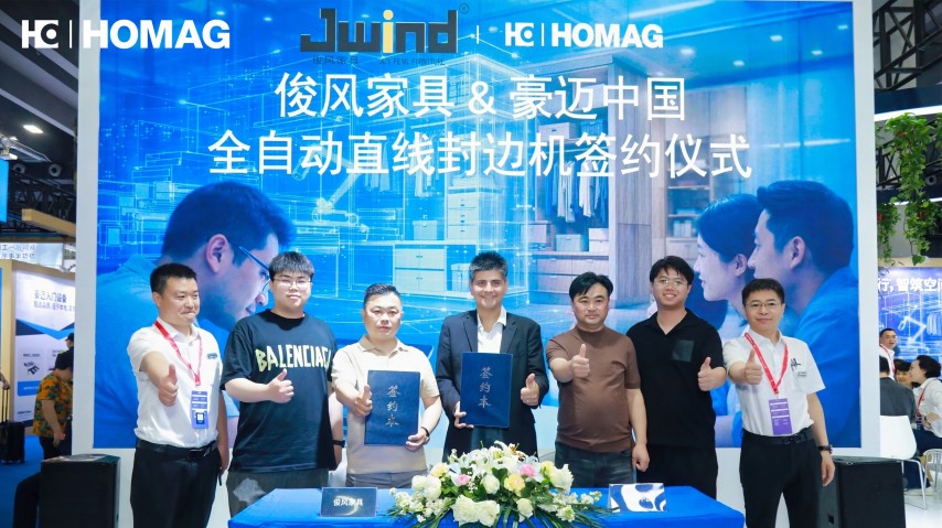 签约_1H8A6740-opq4467476909_adjsuted (Small).jpg