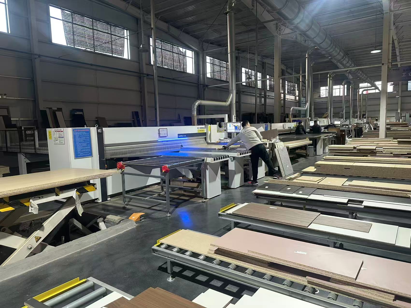 探厂系列 | 山东格森家居携手豪迈中国,以高端设备为引擎,推动生产模式全面升级 探厂系列 | 山东格森家居携手豪迈中国,以高端设备为引擎,推动生产模式全面升级